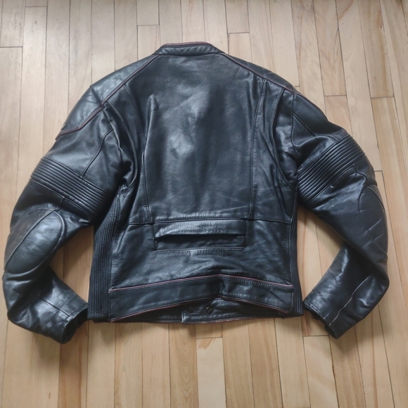 Magnum Black Leather Jacket - Picture 13 of 16